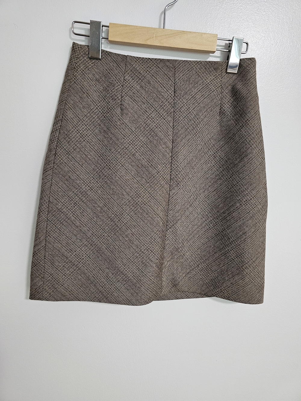 Banana Republic Brown Herringbone Mini Skirt 100% Wool Size 2 90s Office Siren